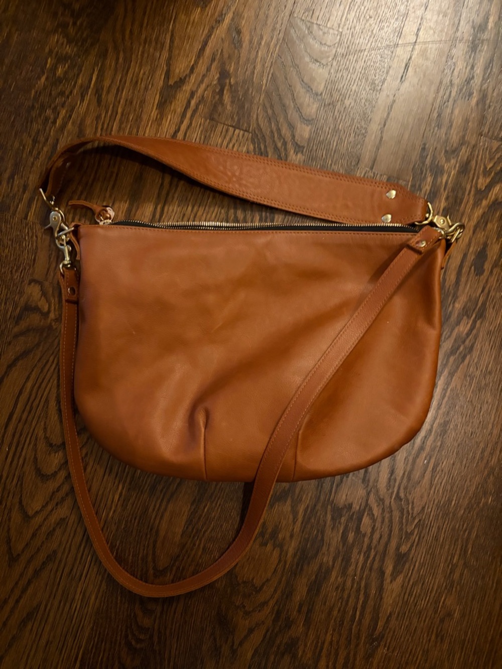 Clare V. Moyen Messenger Cognac